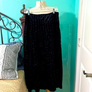 Women Velvet/Sequin Skirt Sz Small